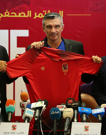 كارتيرون يوضح هدف النادي الأهلي من المشاركة في البطولة العربية