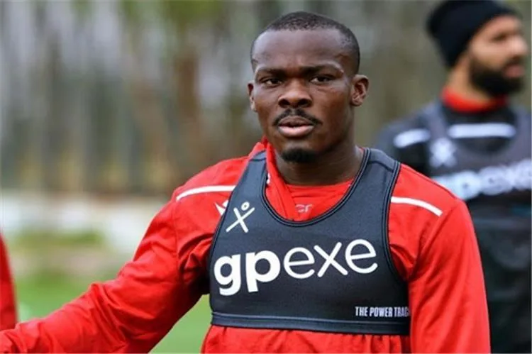 حقيقة وجود عرض سعودي لإعارة بواليا