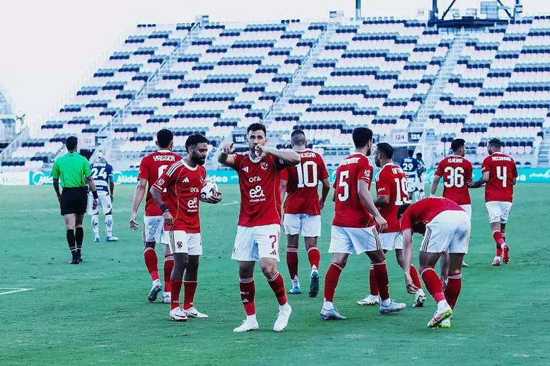 بالرغم من اخطاء الدفاع و العجز الهجومي…تريزيجيه يهدي الاهلي التعادل امام البنك