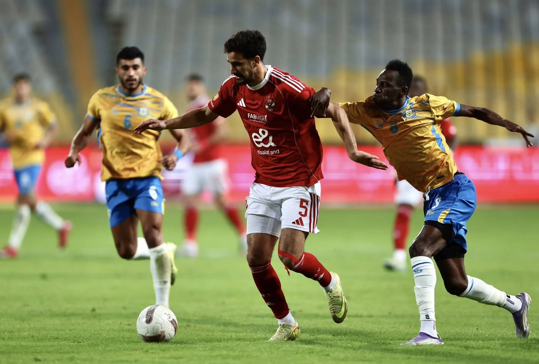 بالفوز بثنائية … الأهلي يصل للنقطة ال30 و يعمق جروح الاسماعيلي بالفوز بثنائية … الأهلي يصل للنقطة ال30 و يعمق جروح الاسماعيلي